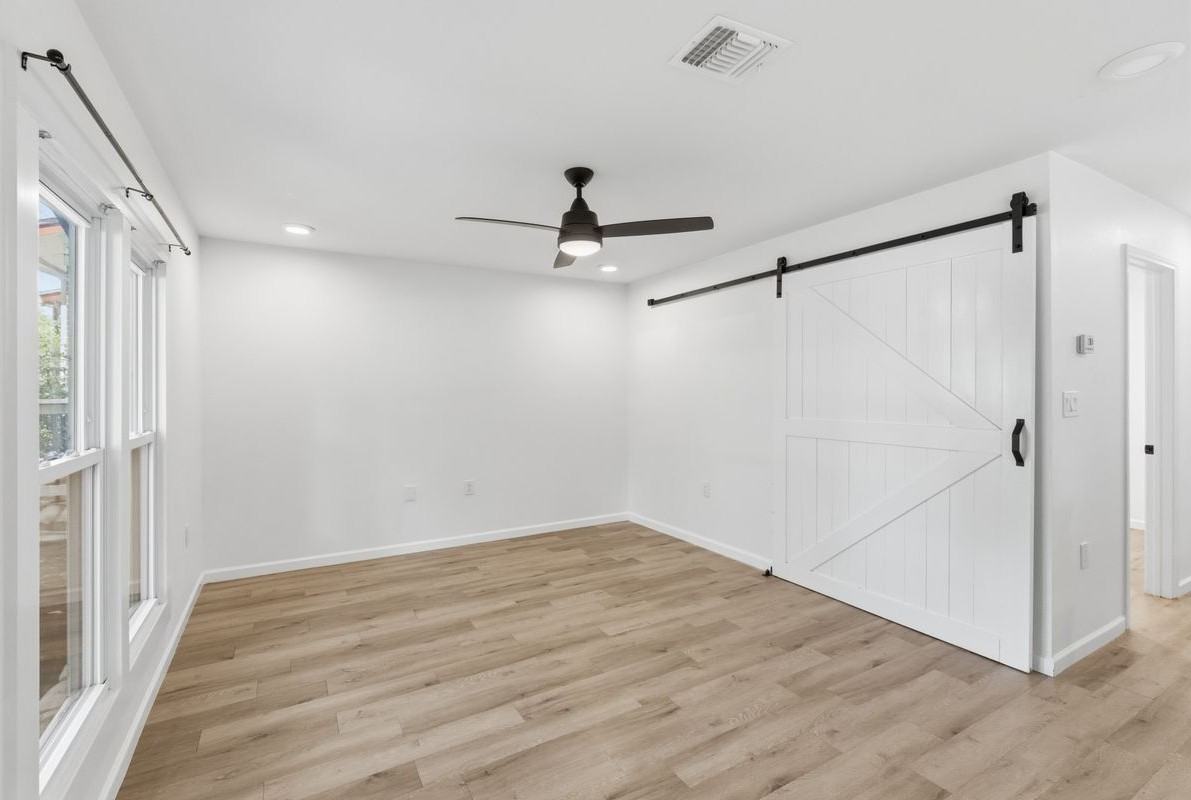 6807 La Salle Dr - Photo 4 of 40