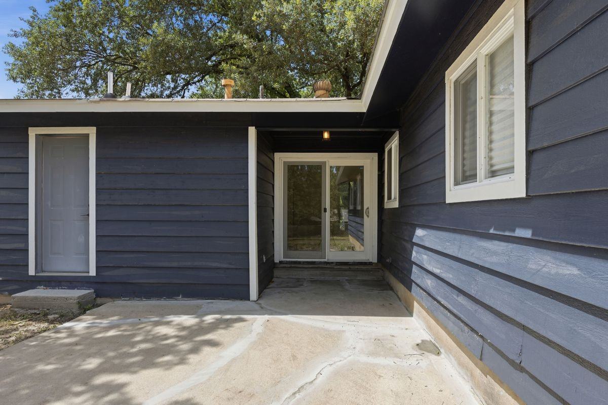6807 La Salle Dr - Photo 7 of 40