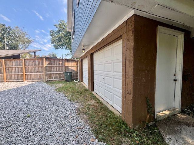 750 Curve St - Photo 4 of 13