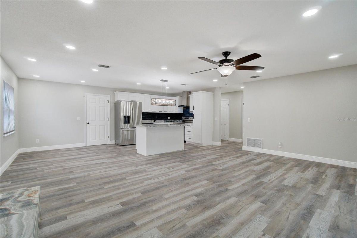 4419 Gasparilla Ave - Photo 6 of 22