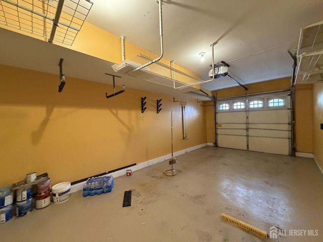247 River Rd - Photo 7 of 24