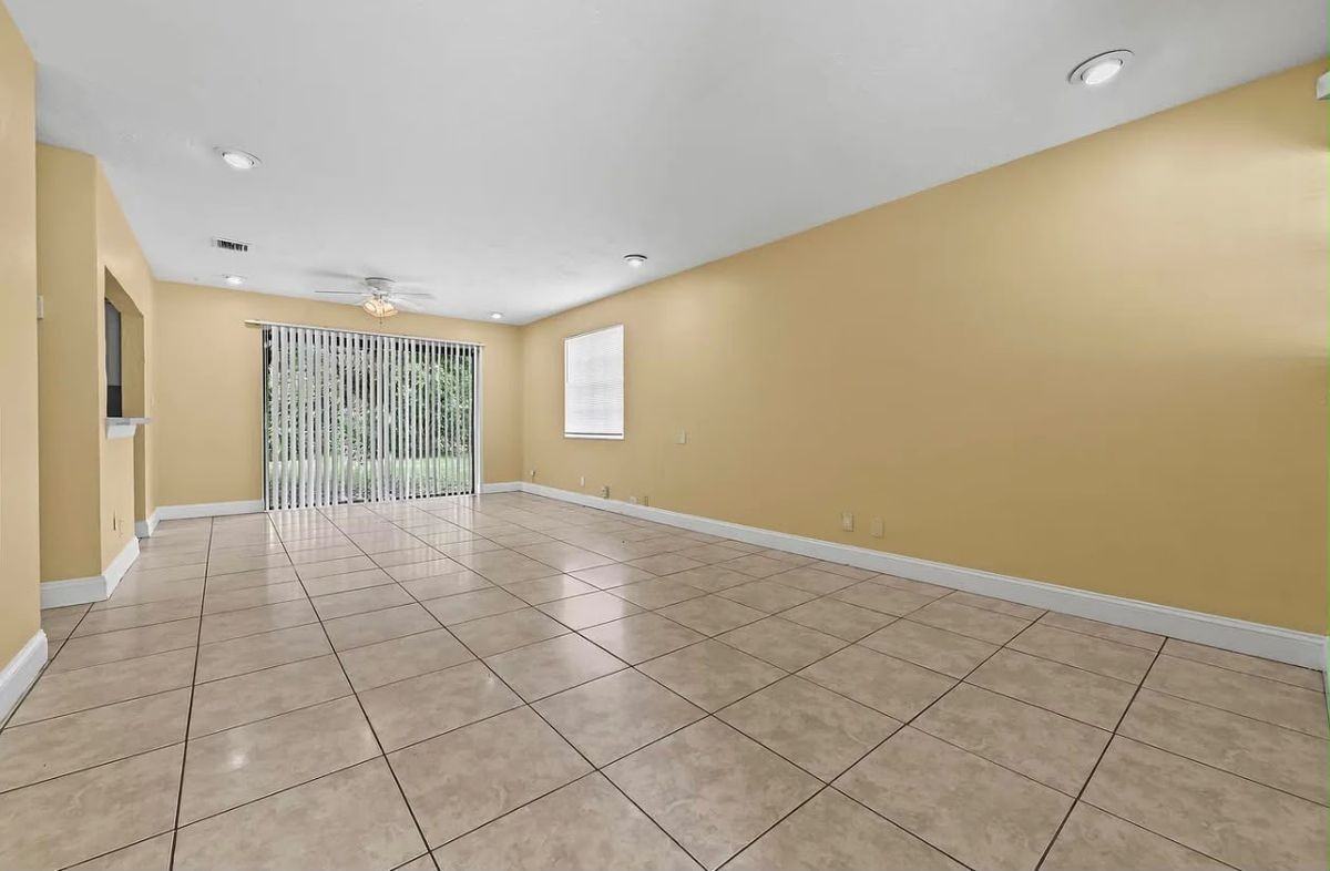 1924 Ware Cir - Photo 2 of 21
