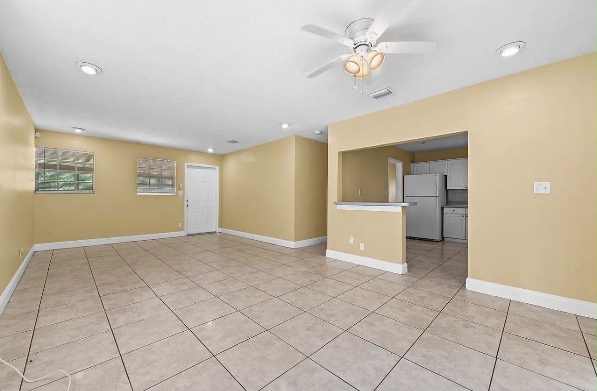 1924 Ware Cir - Photo 6 of 21