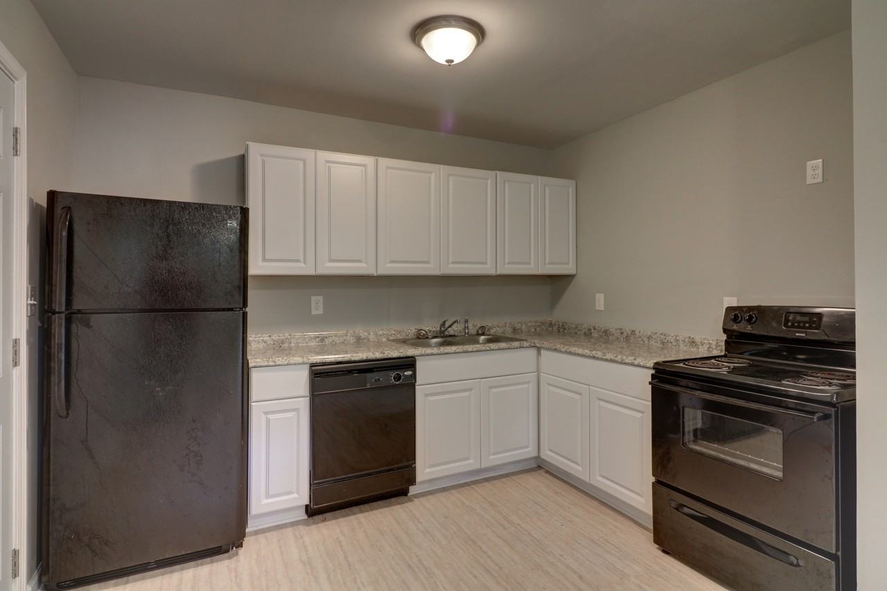 1387 Willow Dr - Photo 5 of 15