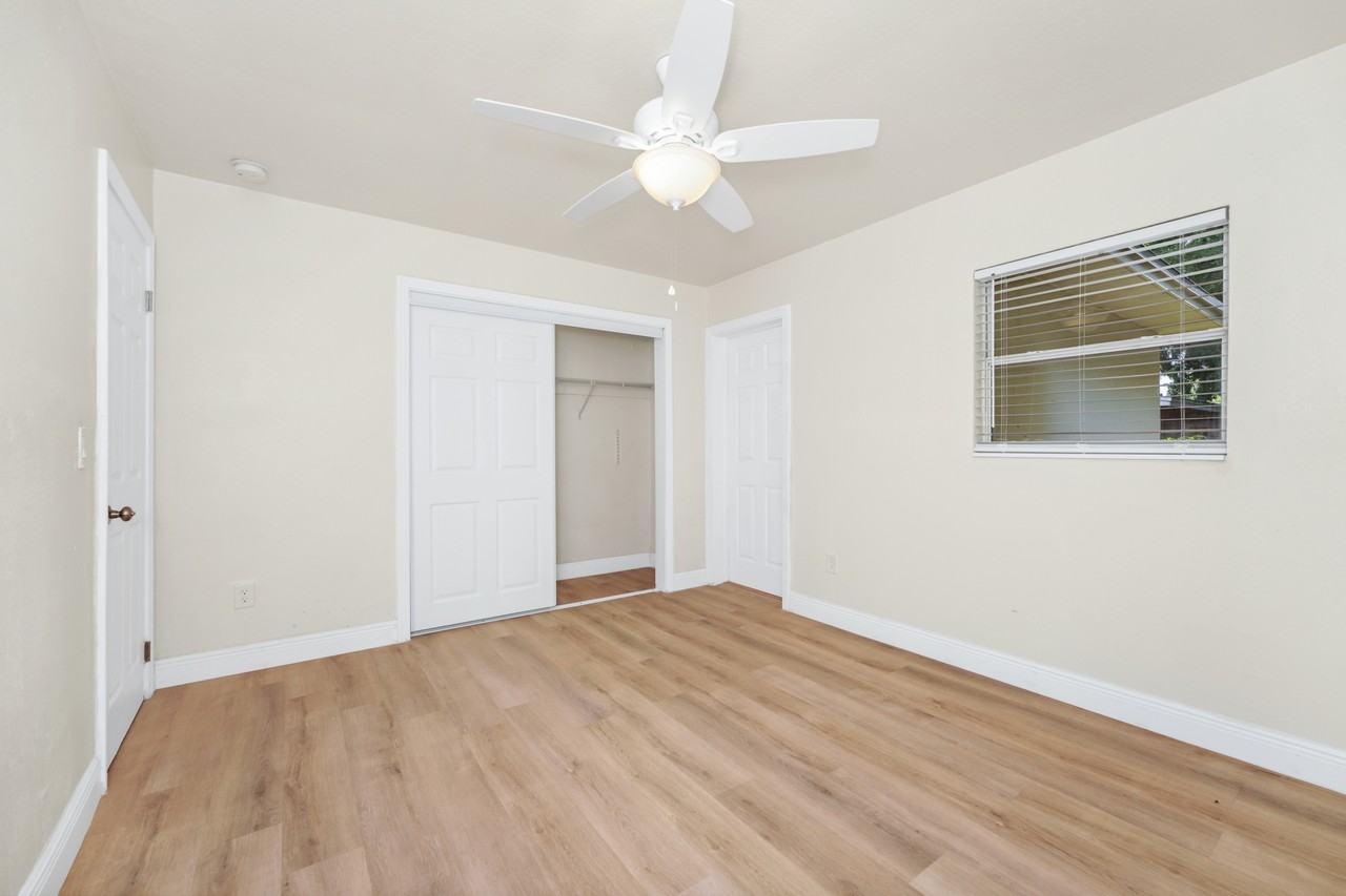 1133 Linton Ct - Photo 4 of 7