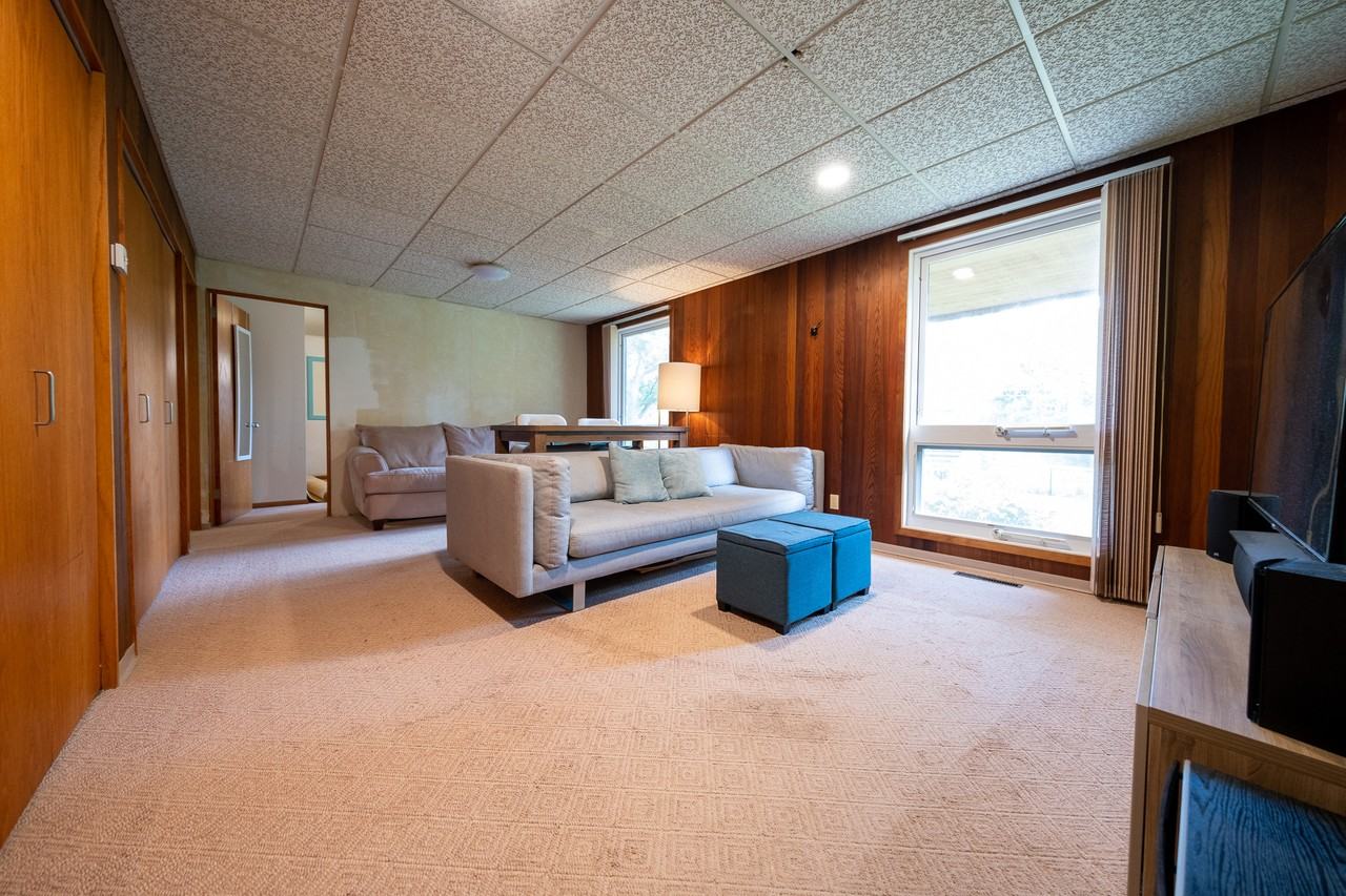 13613 Pleasant Ln - Photo 2 of 40