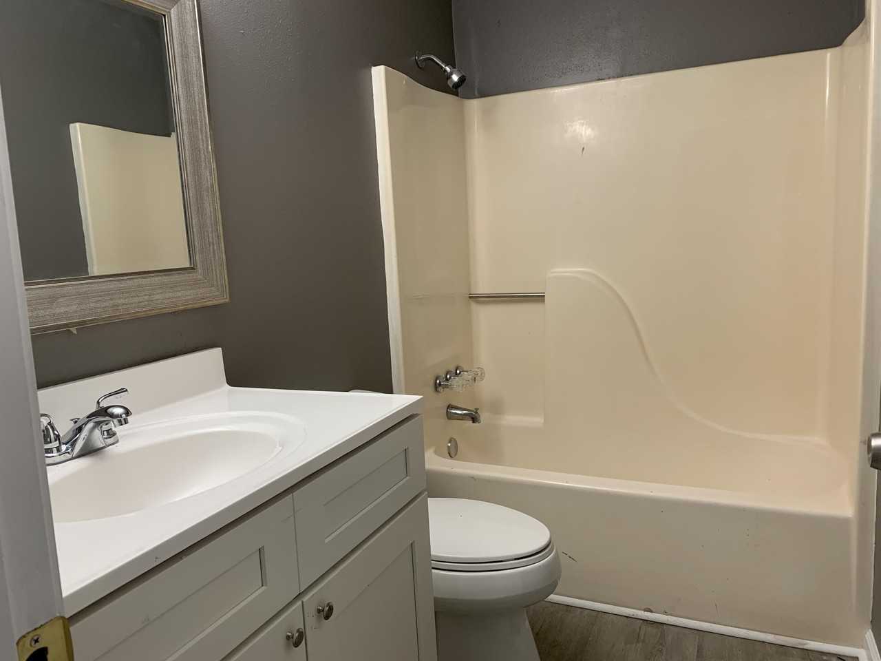 719 S Berthe Ave #1 - Photo 5 of 10
