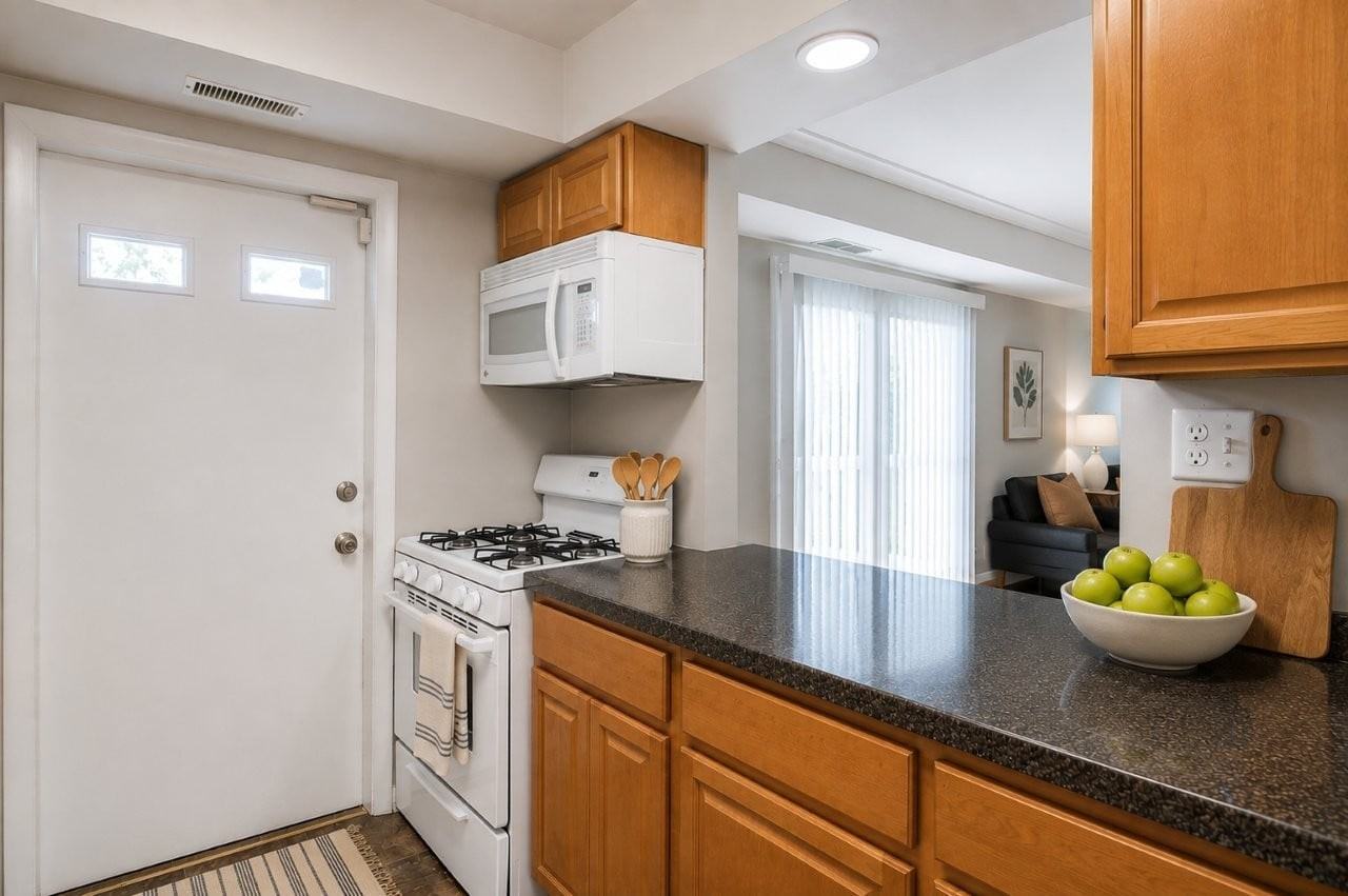 Northwest Crossing Apartment Homes - Photo 3 of 18