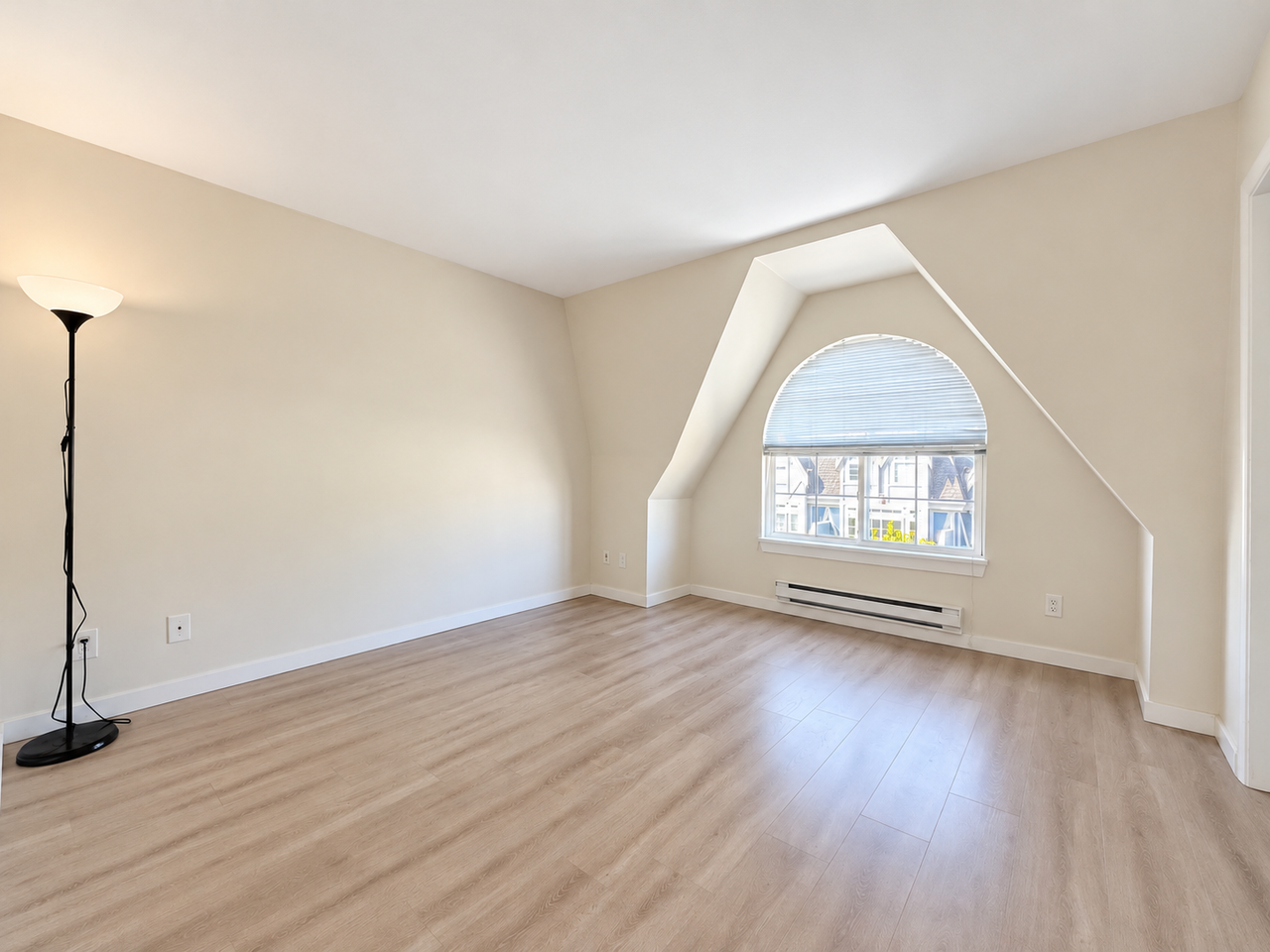 11571 Thorpe Road - Photo 7 of 12