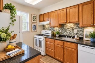Arbors at Edenbridge Apartments and Townhomes - Photo 1 of 1