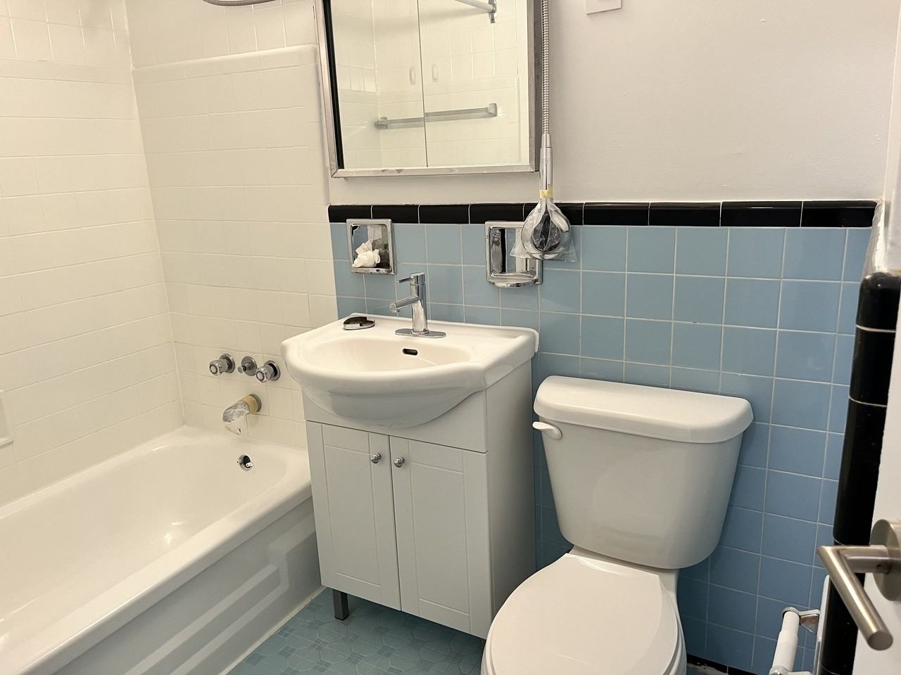 263 - 265 Russell Hill Road - Photo 4 of 6