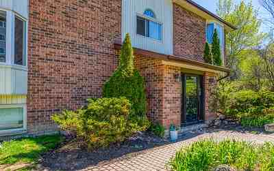 TVM APARTMENTS - Photo 3 of 10