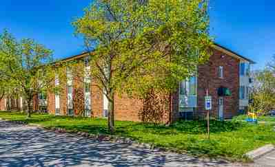 TVM APARTMENTS - Photo 5 of 10