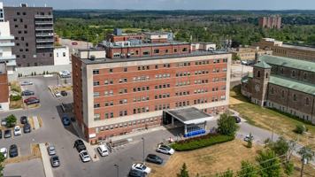 featured image of 384 Rogers St