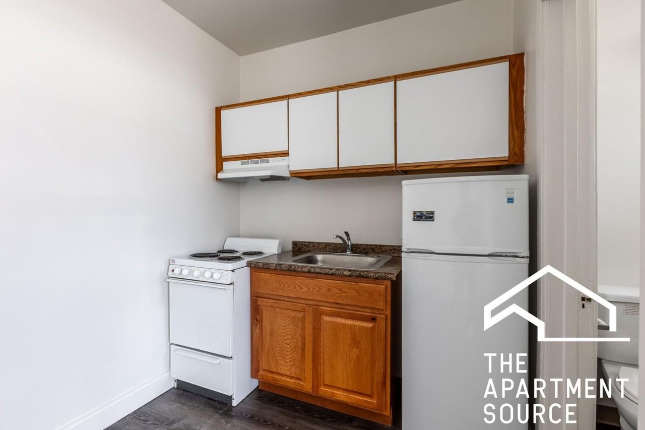3957 W Irving Park Rd #305 - Photo 3 of 9