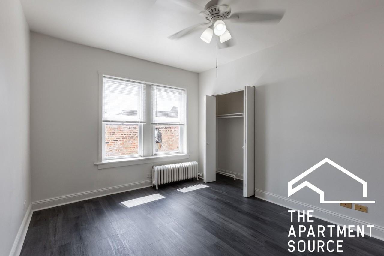 3957 W Irving Park Rd #305 - Photo 6 of 9