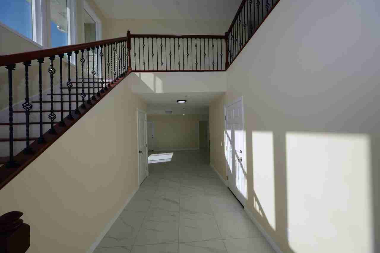 928 9th Ave Apt C - Photo 4 of 10