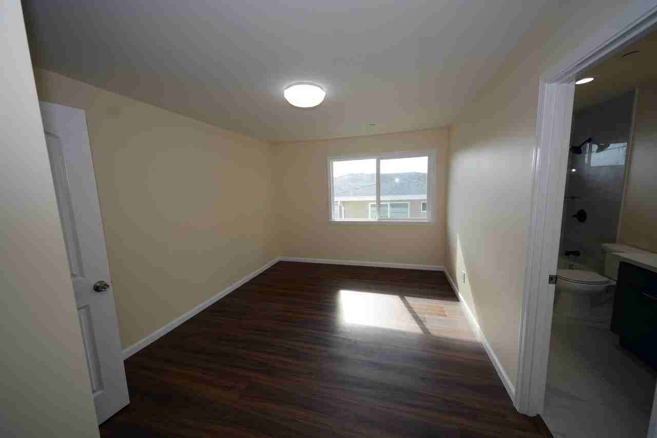 928 9th Ave Apt C - Photo 4 of 10