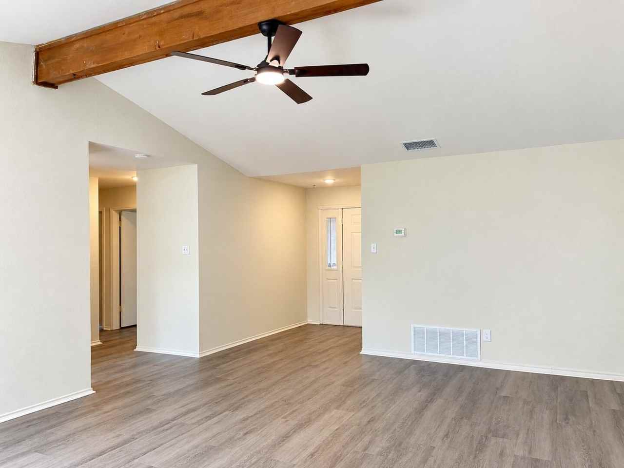 5530 Sunup Dr - Photo 3 of 12