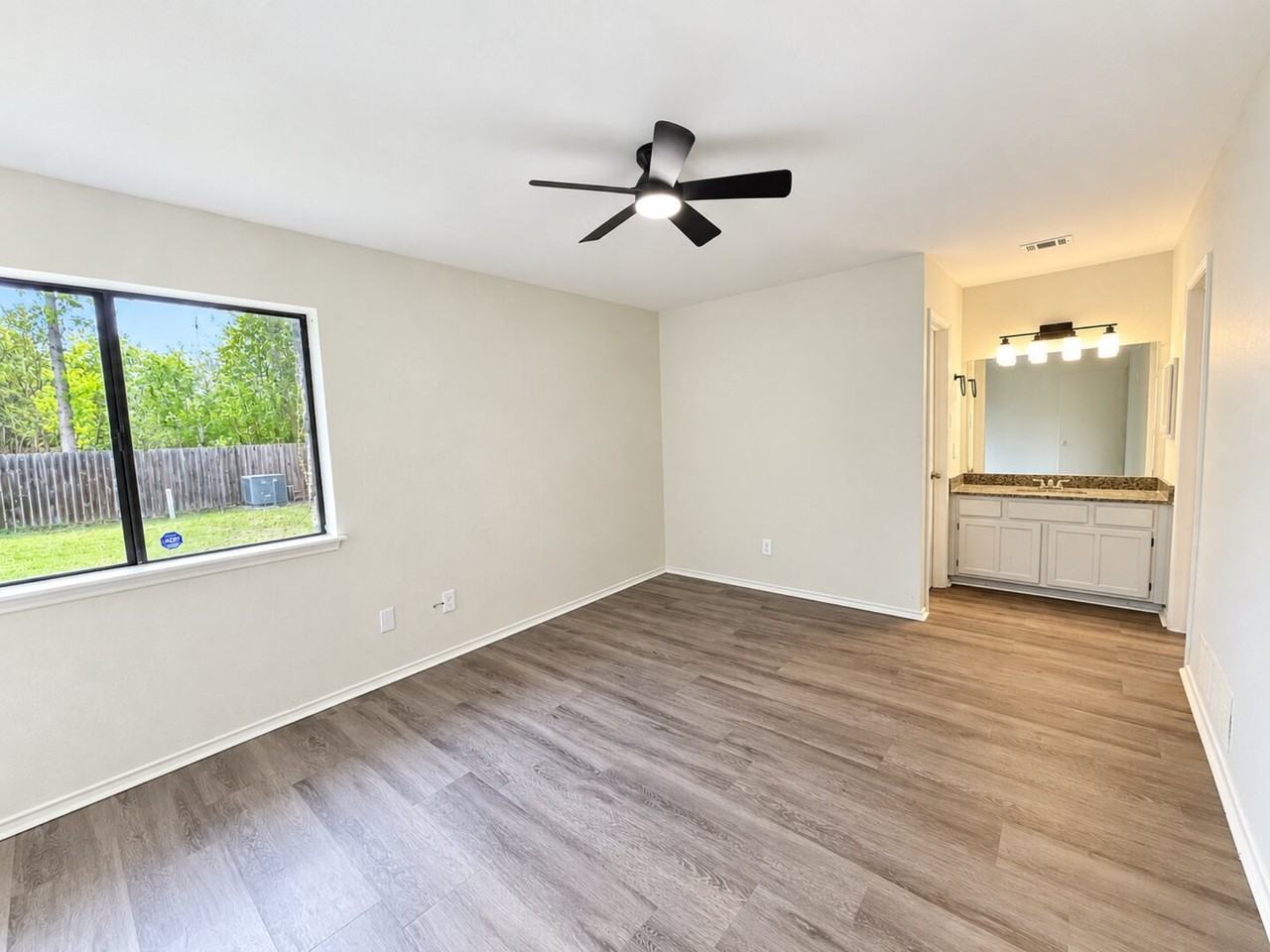 5530 Sunup Dr - Photo 6 of 12