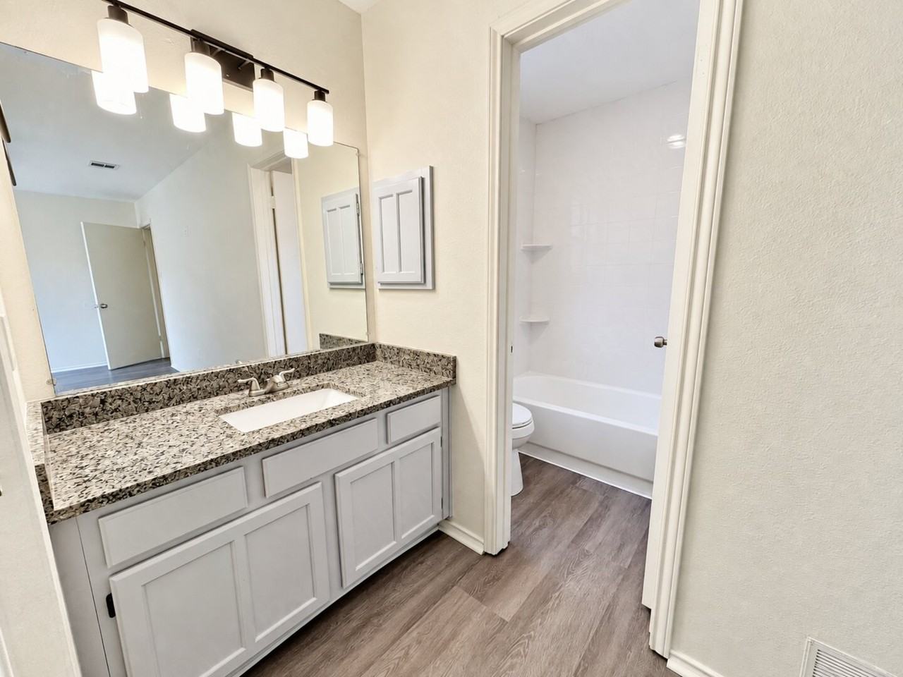 5530 Sunup Dr - Photo 7 of 12