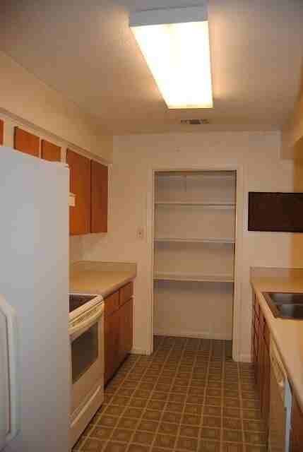 11121 N Dowling Rd - Photo 3 of 11