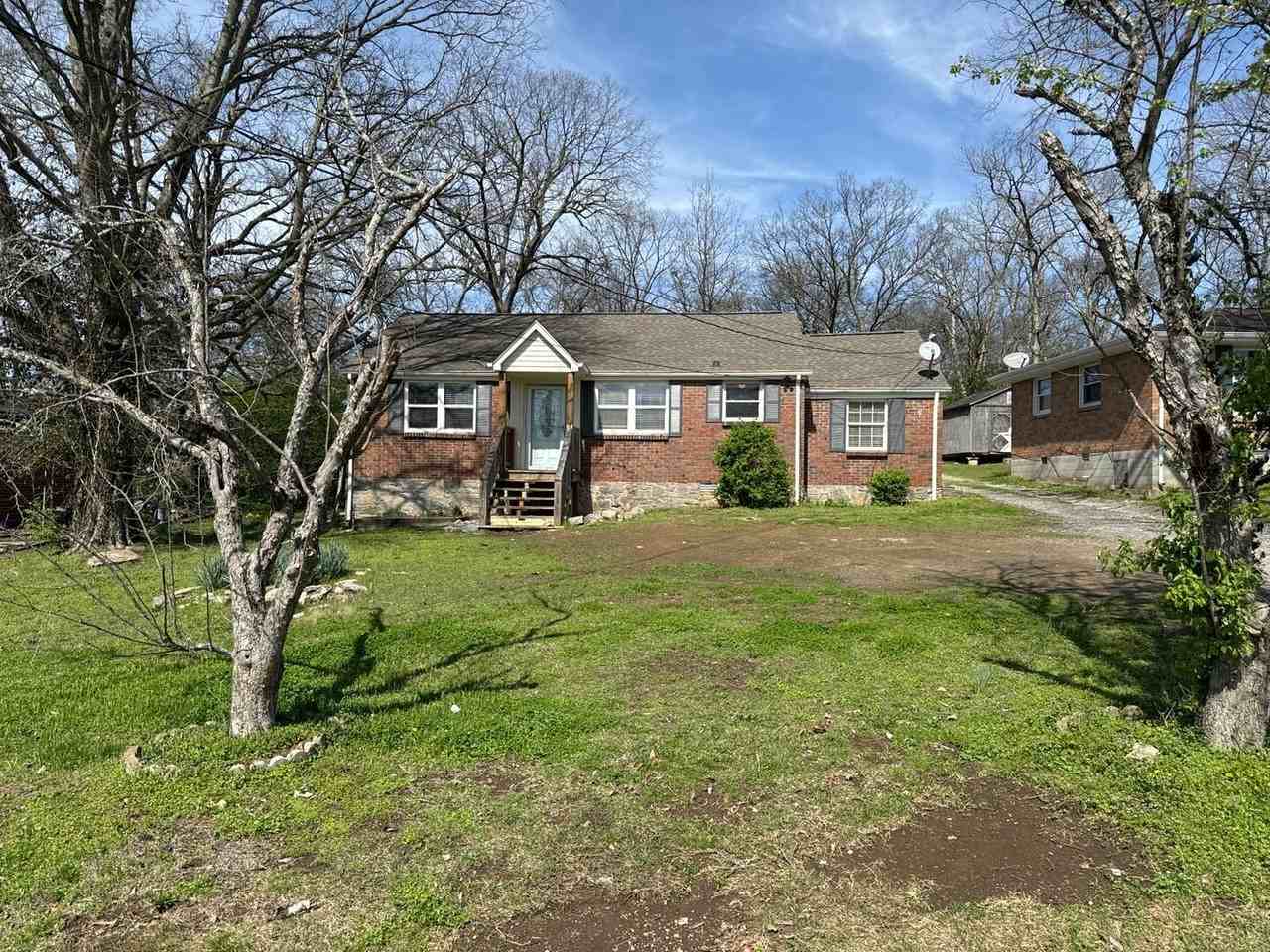 705 Yowell Ave - Photo 2 of 23