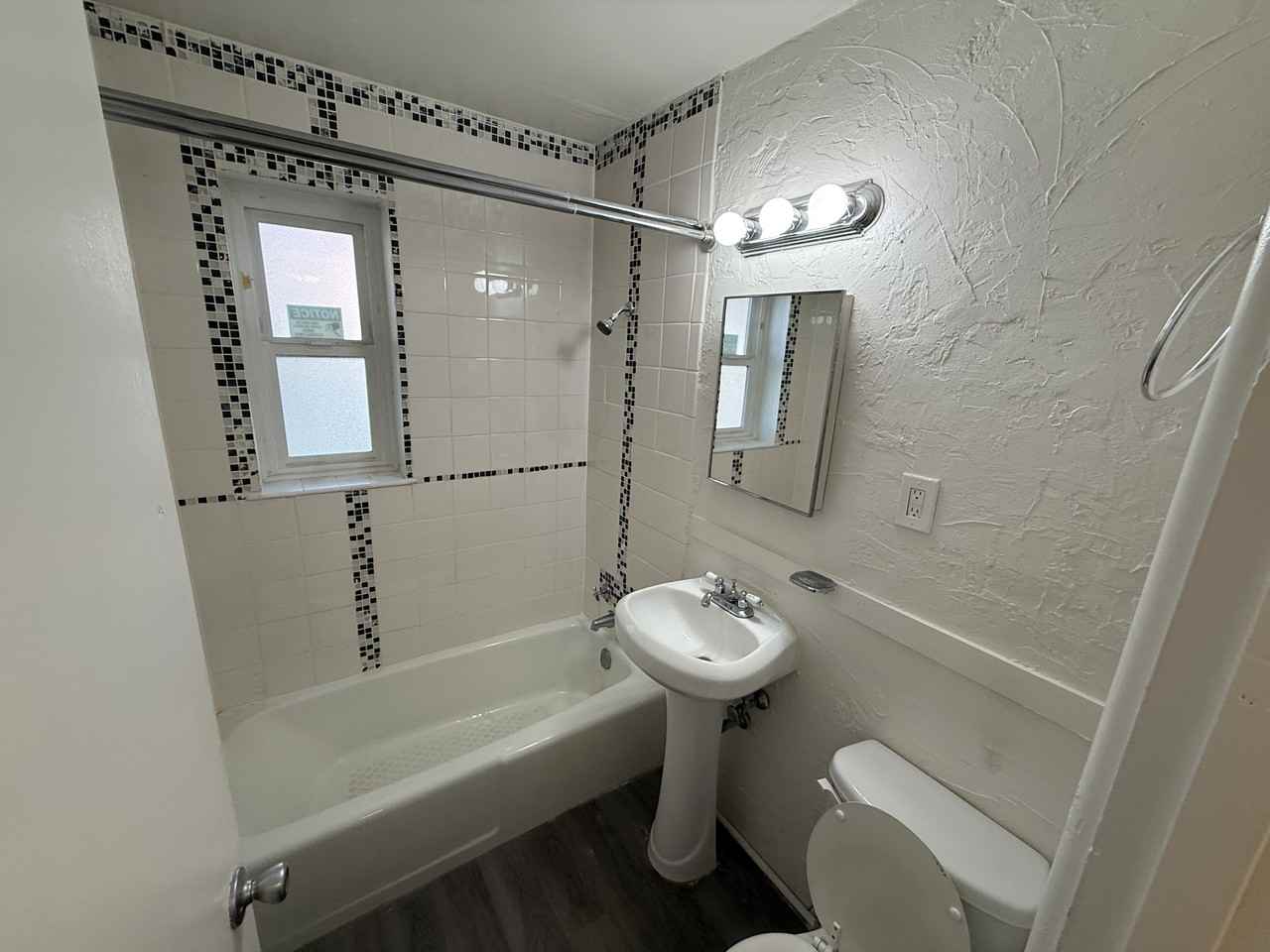 1012 8th St #1 - Photo 2 of 7