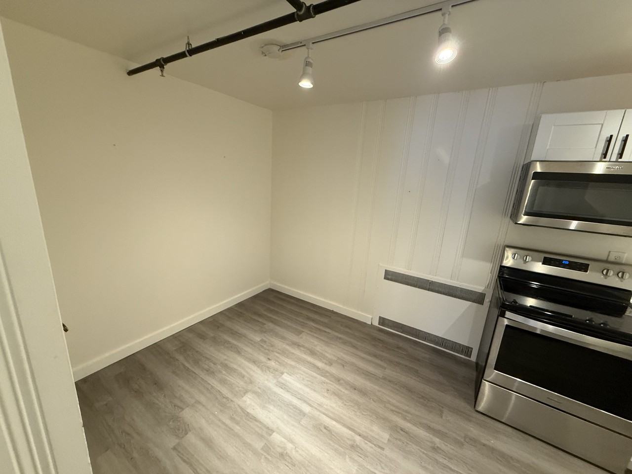 1012 8th St #1 - Photo 7 of 7