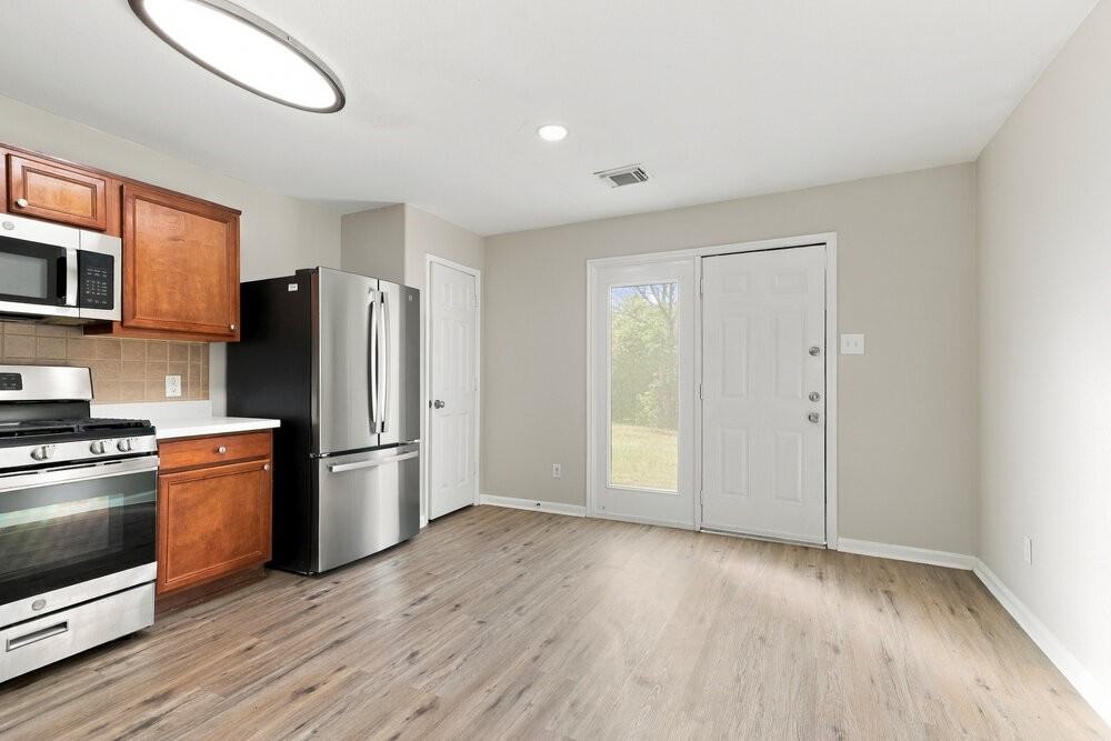 22831 Twisting Pine Dr - Photo 6 of 16