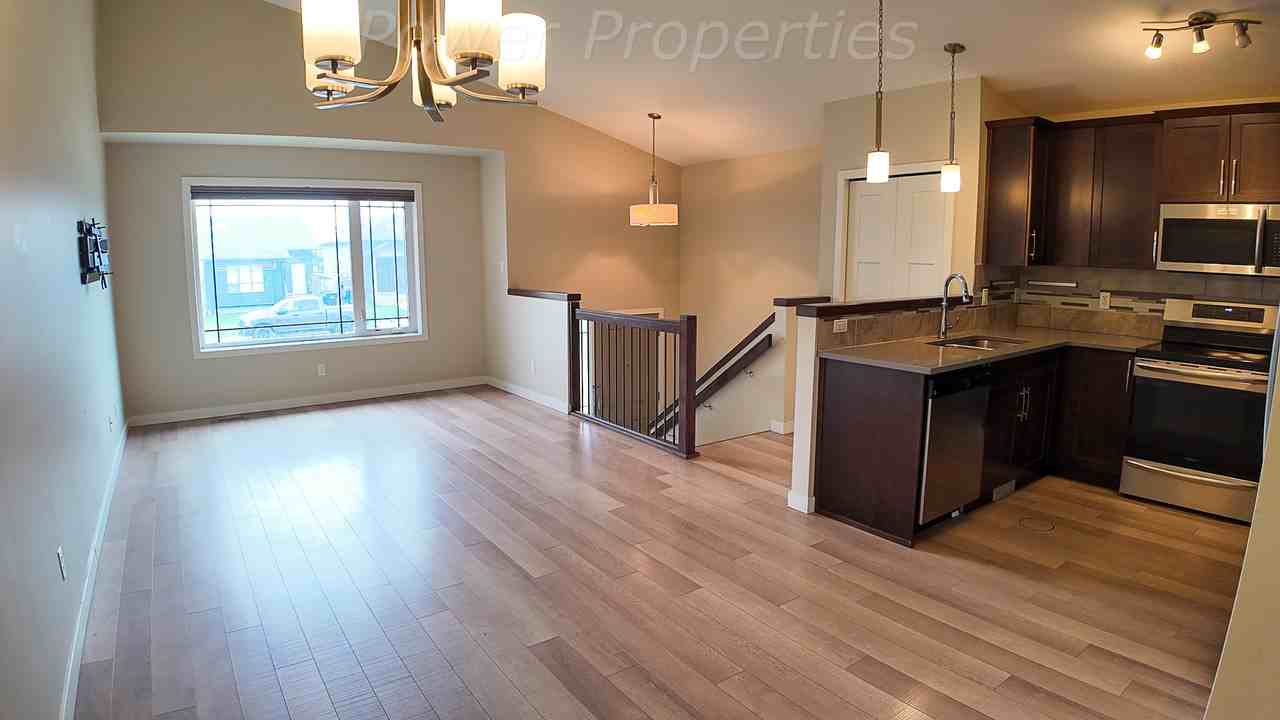 541 Blackwolf Blvd N - Photo 4 of 23