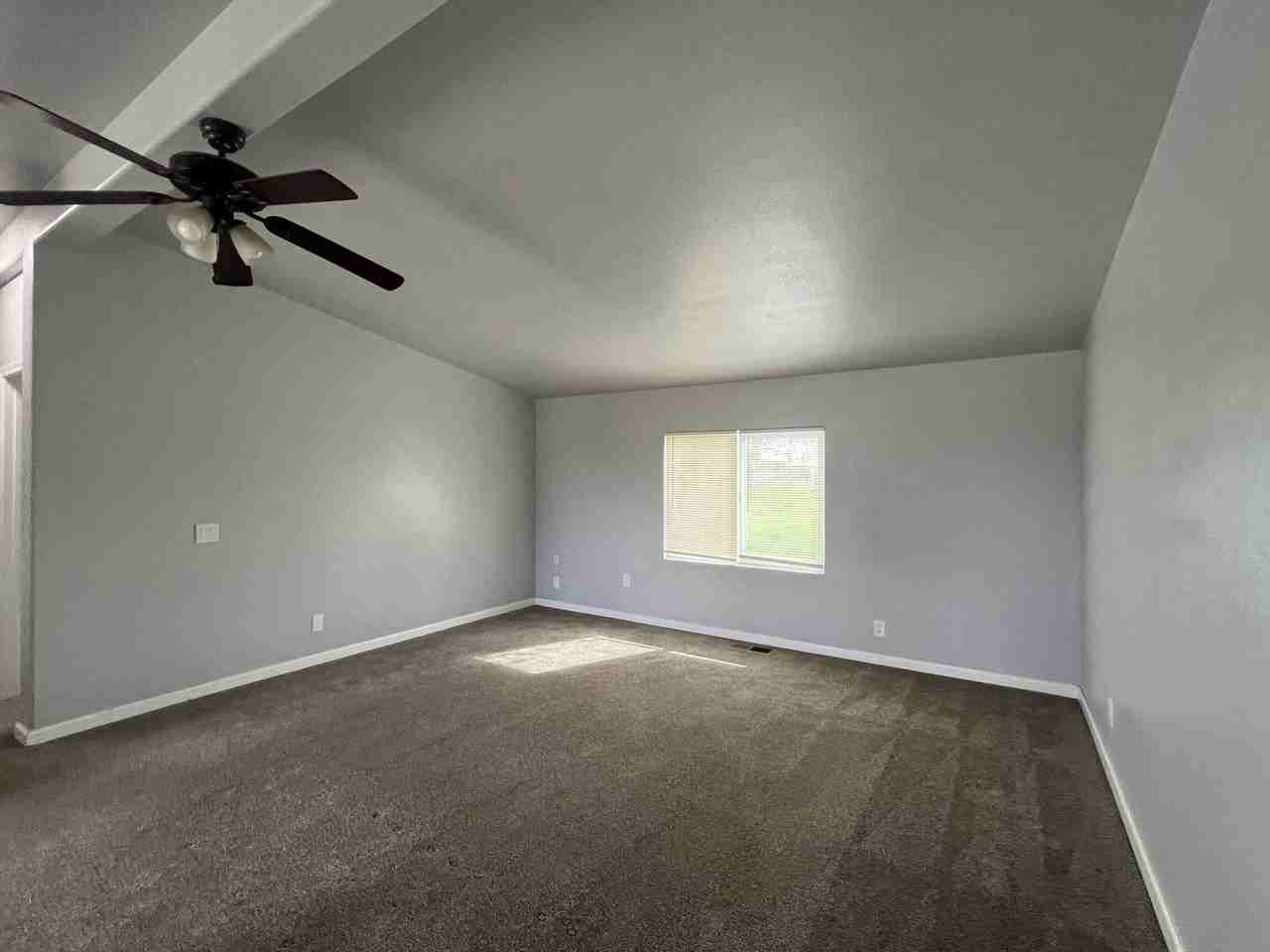 1932 9th Ave - Photo 7 of 19