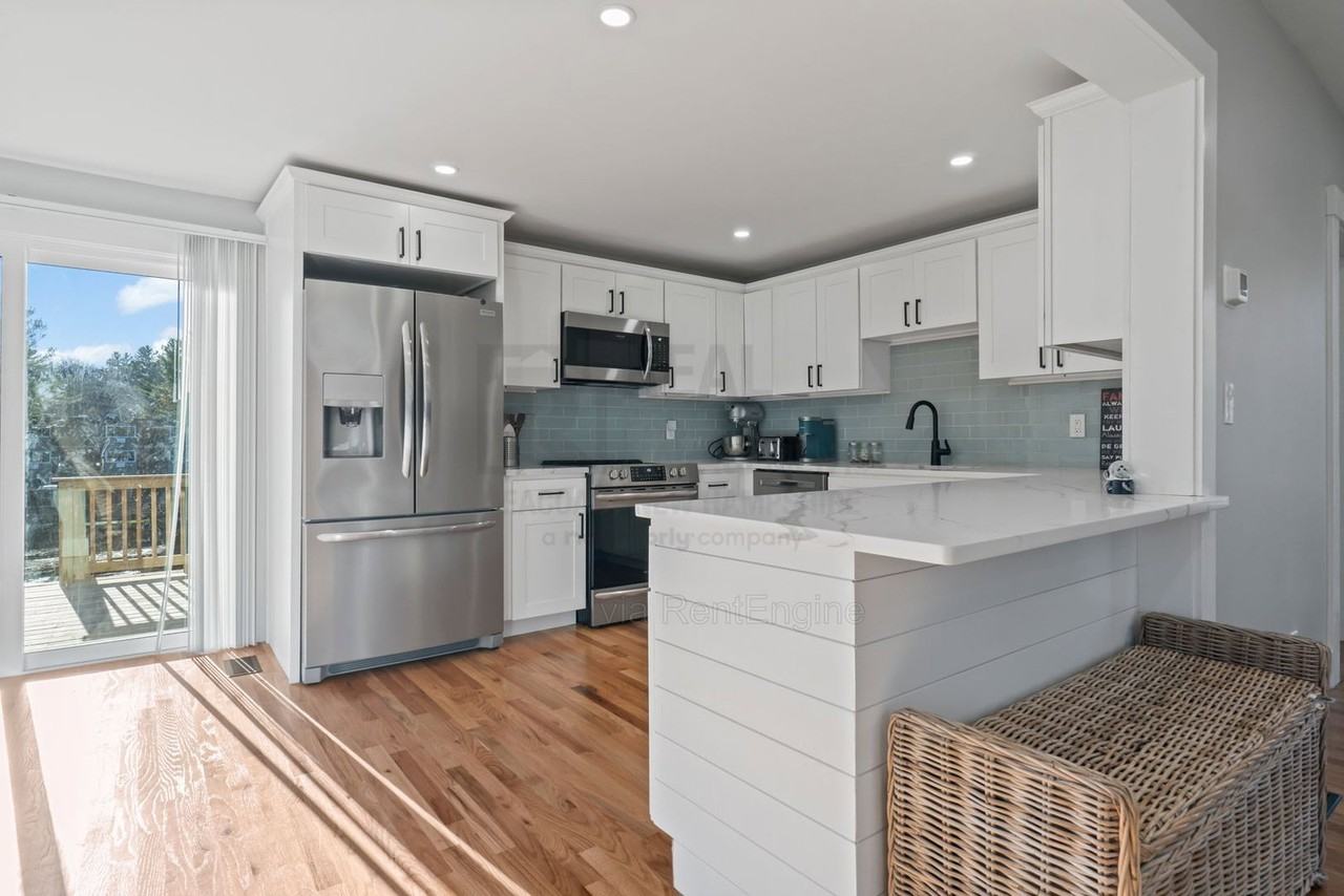 71 Rutland St - Photo 4 of 46
