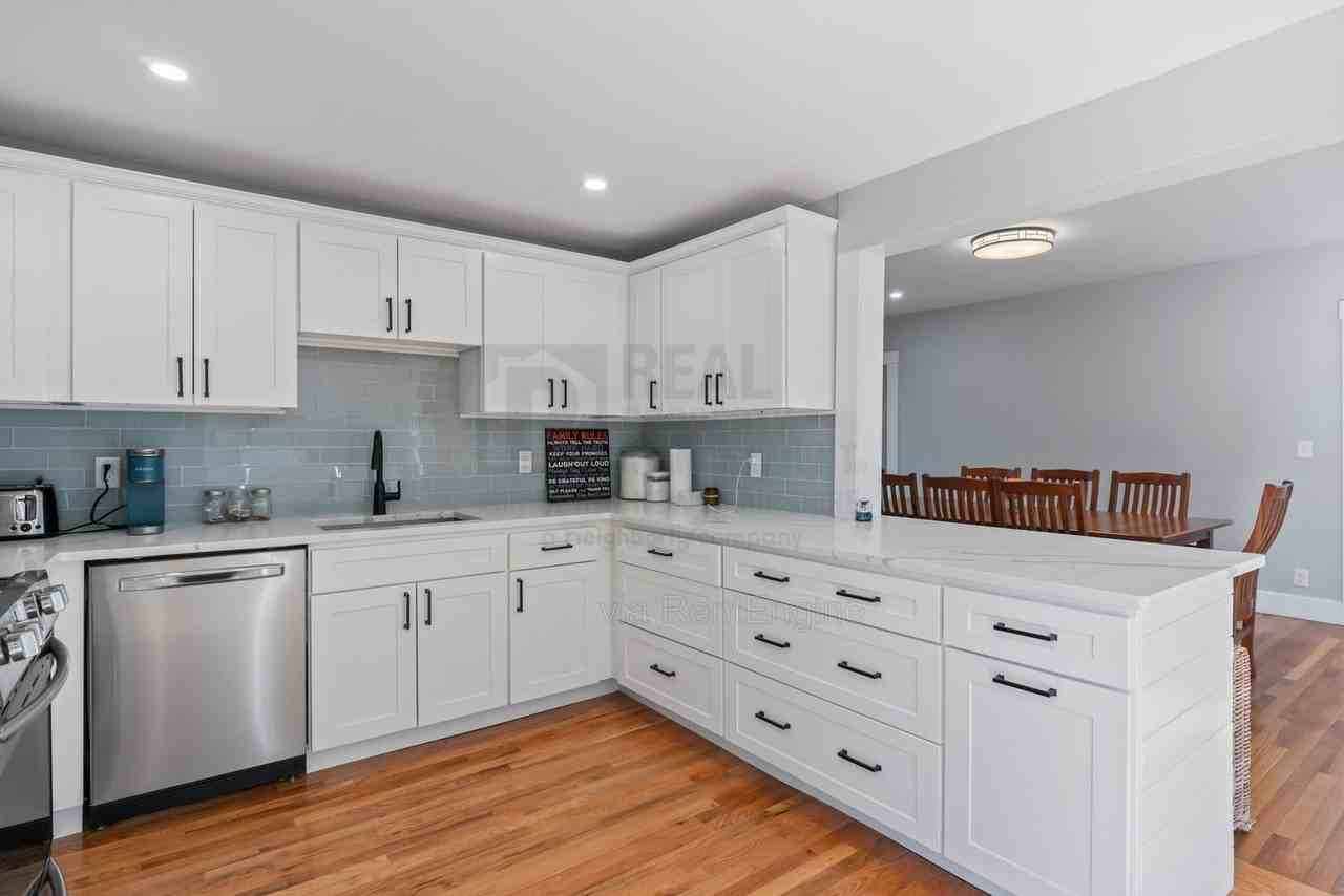 71 Rutland St - Photo 6 of 46