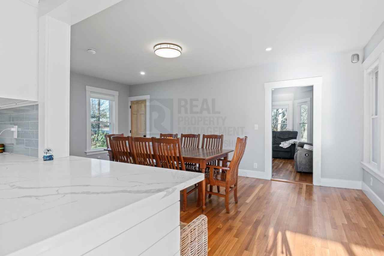 71 Rutland St - Photo 7 of 46