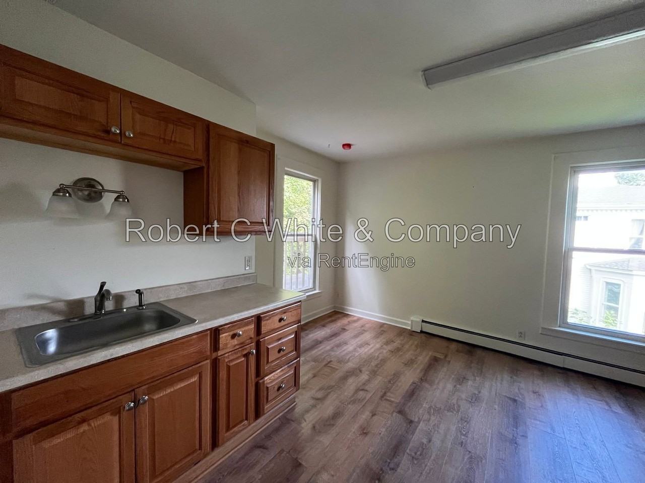 122 Union St #2 - Photo 5 of 11