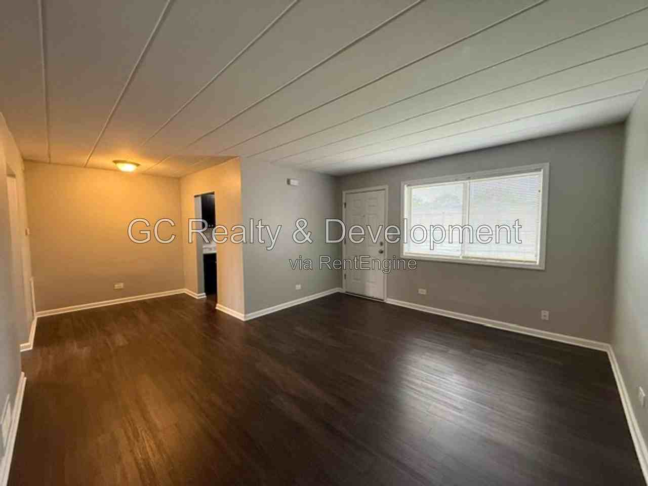 324 Wilson Ave #F - Photo 2 of 12