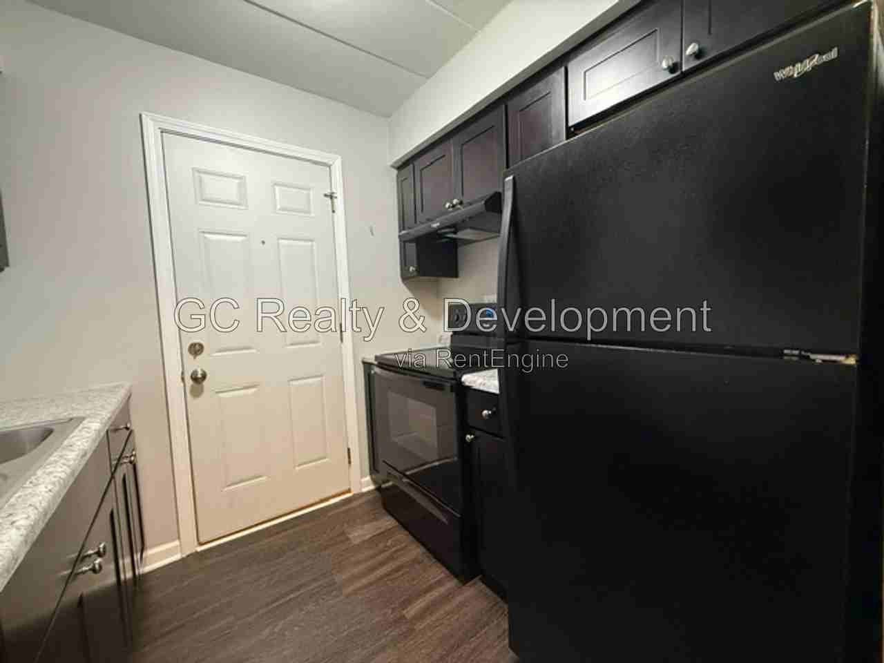 324 Wilson Ave #F - Photo 7 of 12