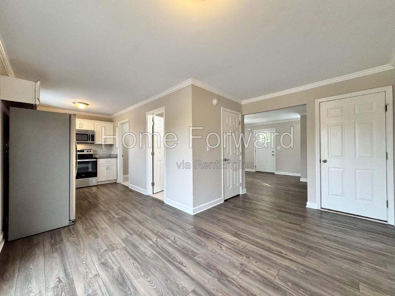 1109 Unity Dr - Photo 3 of 27