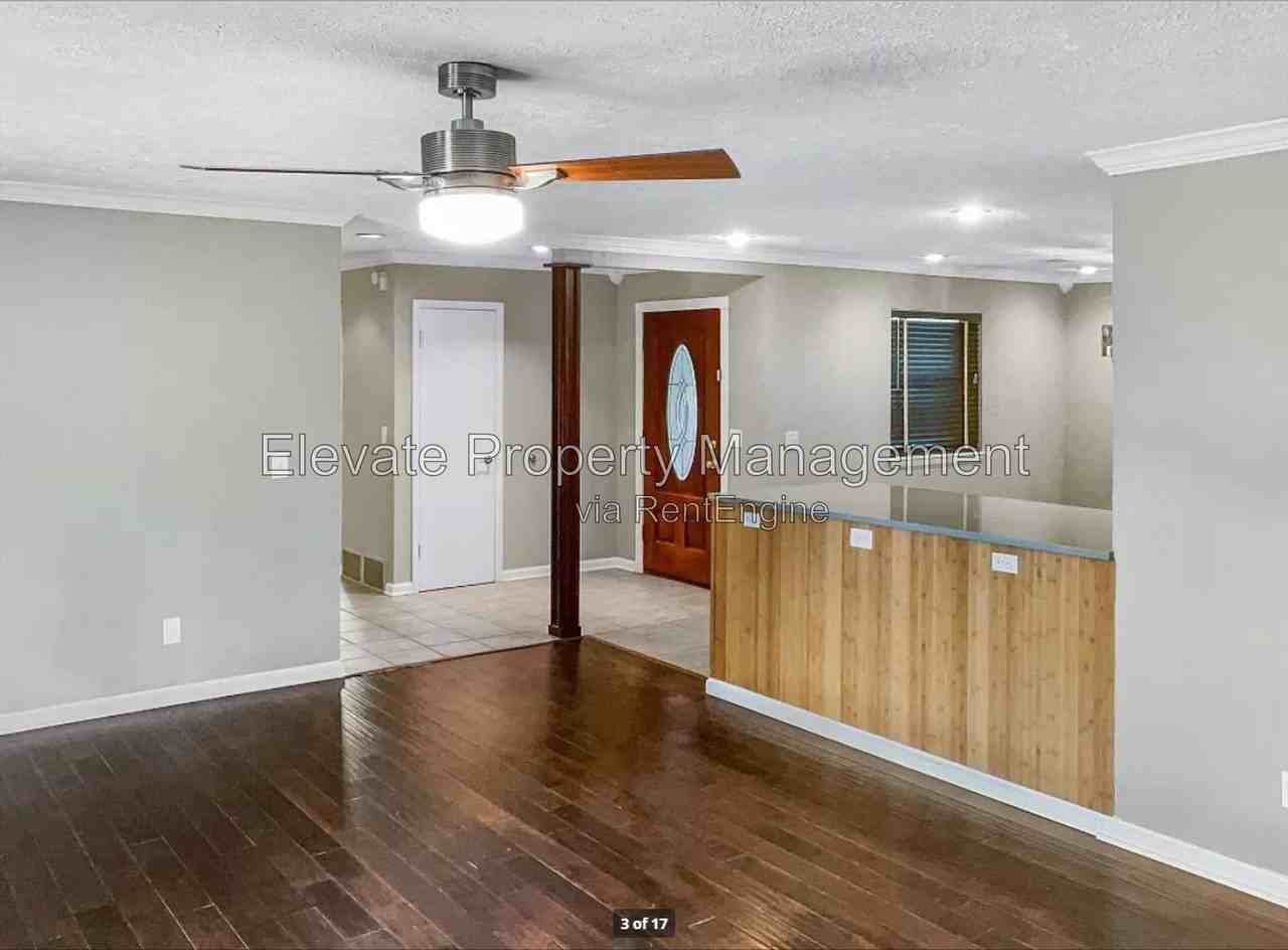 3021 Berkshire Way - Photo 4 of 17
