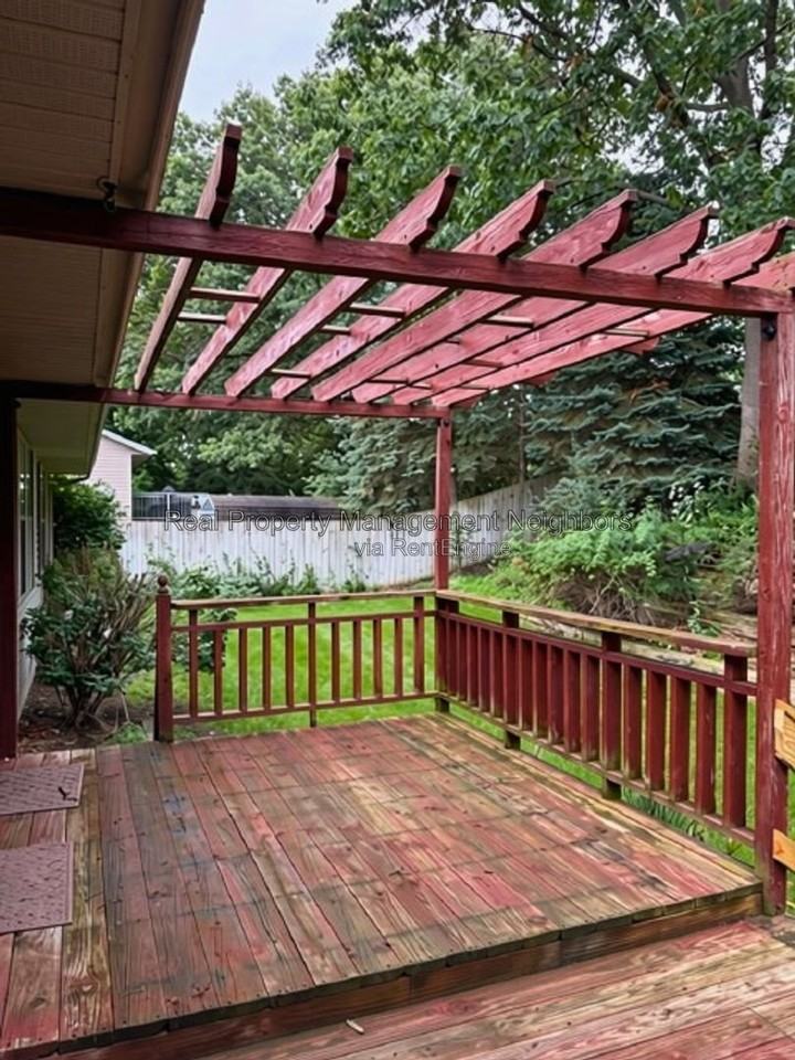 1662 Klaver St Sw - Photo 4 of 38