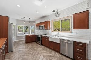 featured image of 3633 W Webster Ct