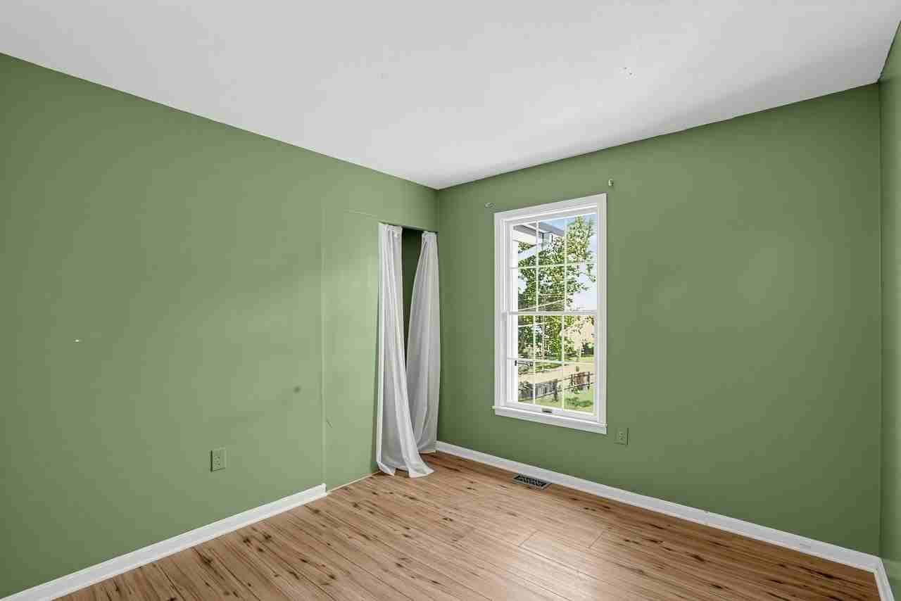 1104 Redeye Rd - Photo 5 of 15