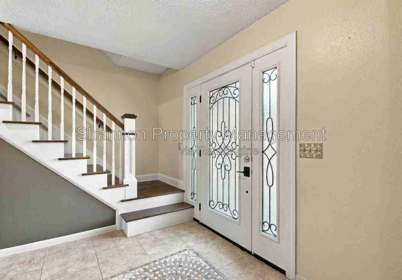 21218 Park Willow Dr - Photo 3 of 24