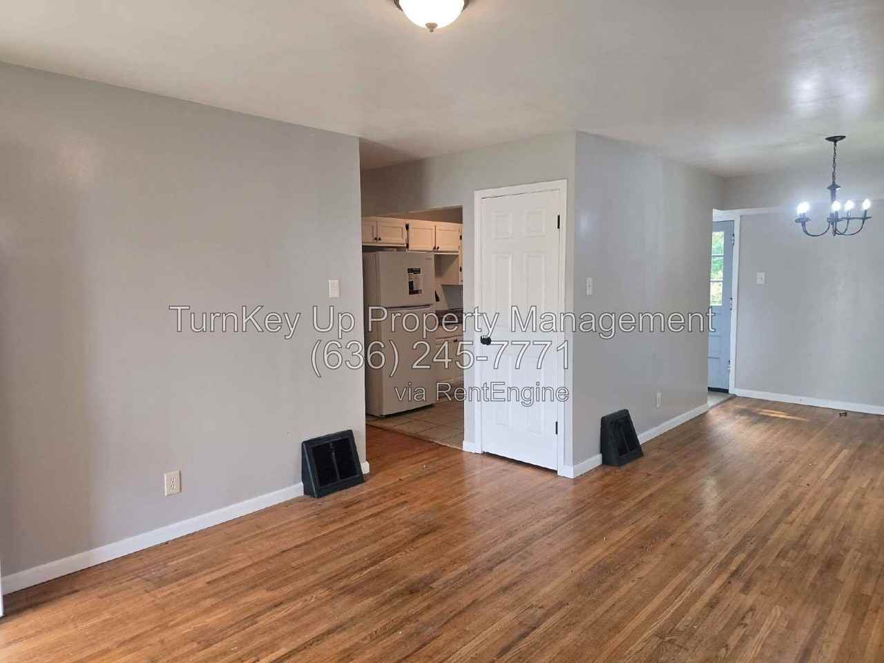 312 Banff Cir - Photo 2 of 15