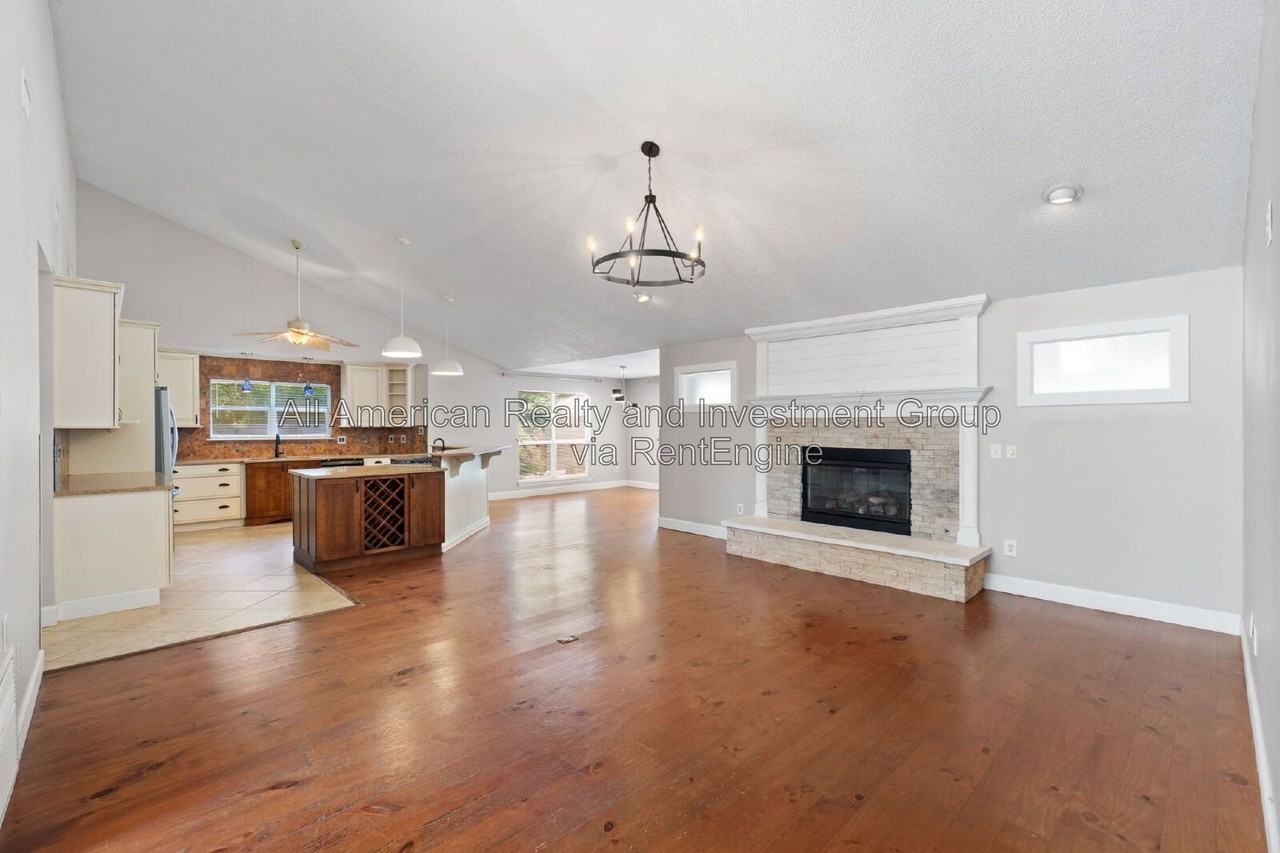 101 Hands Cove Ln - Photo 4 of 38