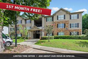 featured image of 3202 Fairington Club Dr #1