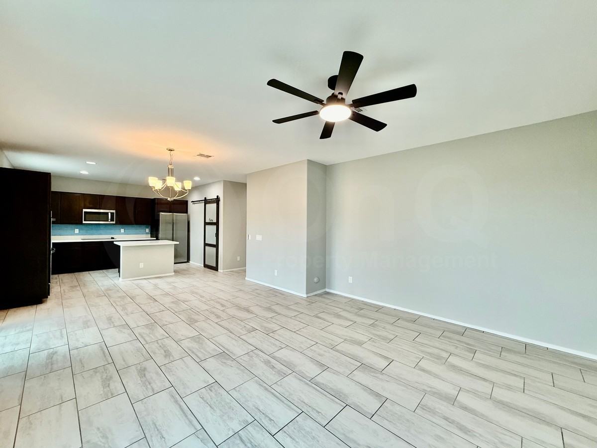 7115 W Solano Dr S - Photo 7 of 27