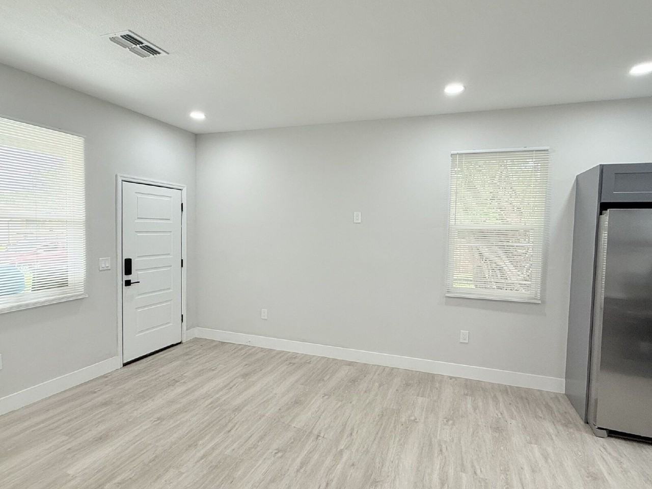 3609 2nd Ave S - Photo 4 of 19