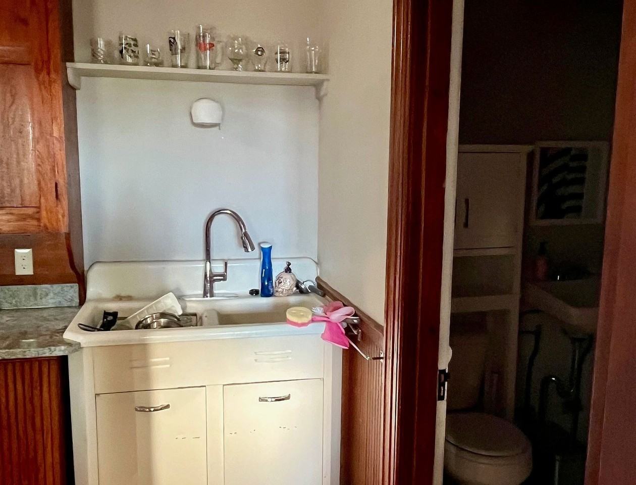 11 Beacon St #303 - Photo 4 of 26